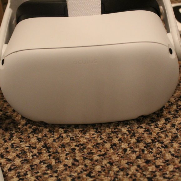Oculus Meta Quest 2 White 128 Gb All in One Virtual Reality Headset - Picture 6 of 11